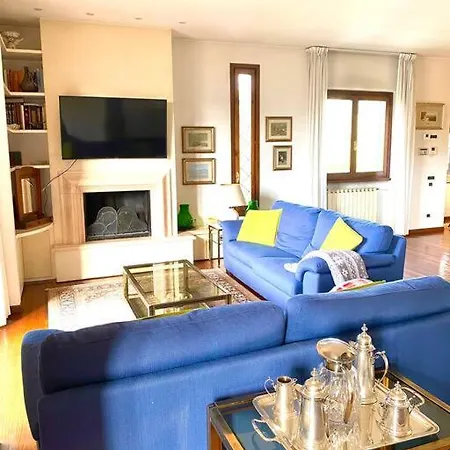 Semesterbostad Casa Ila