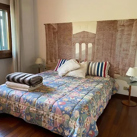 Semesterbostad Casa Ila *